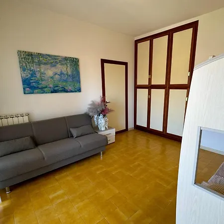 Ninfea Seaview Apartment - Elegant, Bright And Spacious, Steps From The Sea & Station Nettuno Exterior photo
