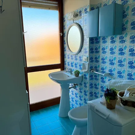 Ninfea Seaview Apartment - Elegant, Bright And Spacious, Steps From The Sea & Station Nettuno Exterior photo