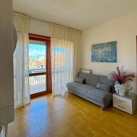 Ninfea Seaview Apartment - Elegant, Bright And Spacious, Steps From The Sea & Station Nettuno Exterior photo