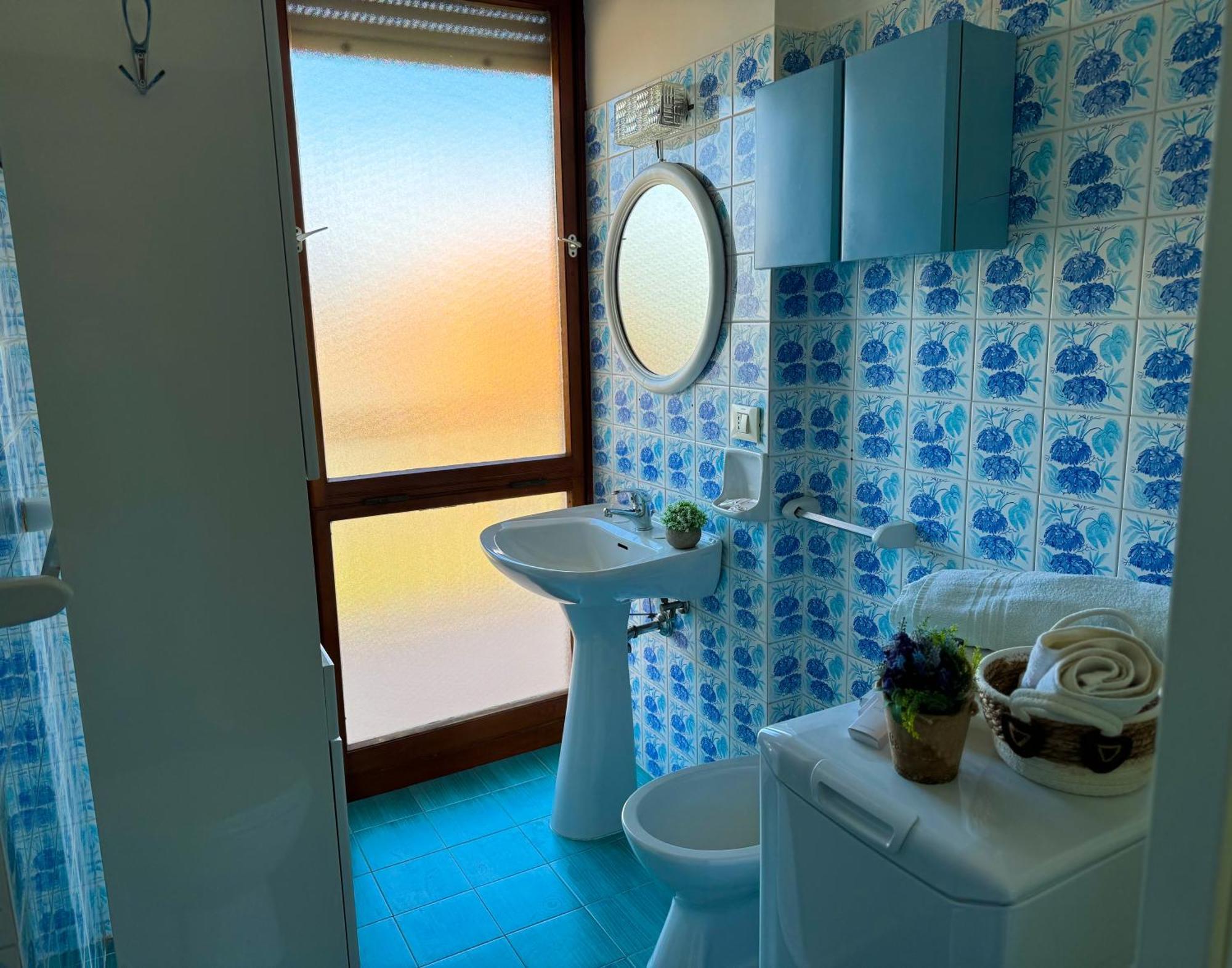 Ninfea Seaview - Elegant, Bright And Spacious, Steps From The Sea & Station